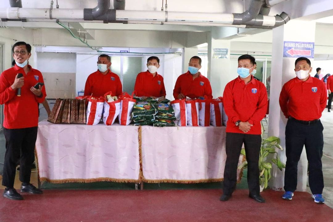 IMIGRASI DAN LAPAS TEMBILAHAN ADAKAN BAKTI SOSIAL DAN DONOR DARAH